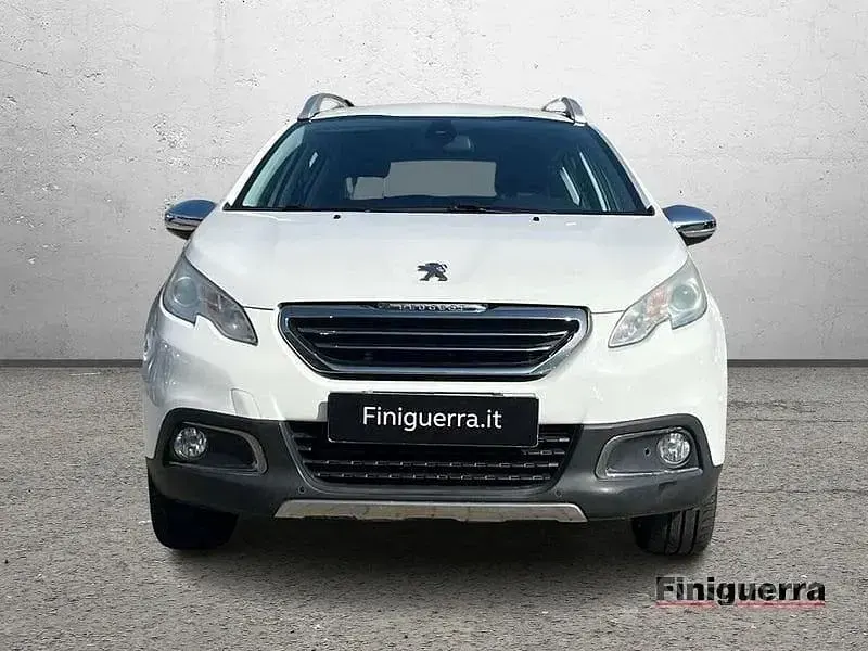 Usata Peugeot 2008 Allure 120 CV (88 kW) 2015 Bianco SUV