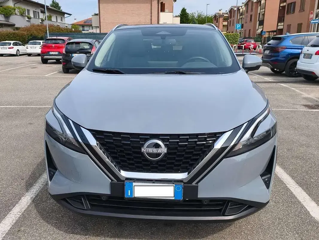 Usata Nissan Qashqai N-Connecta 140 CV (102 kW) 2022 Grigio SUV