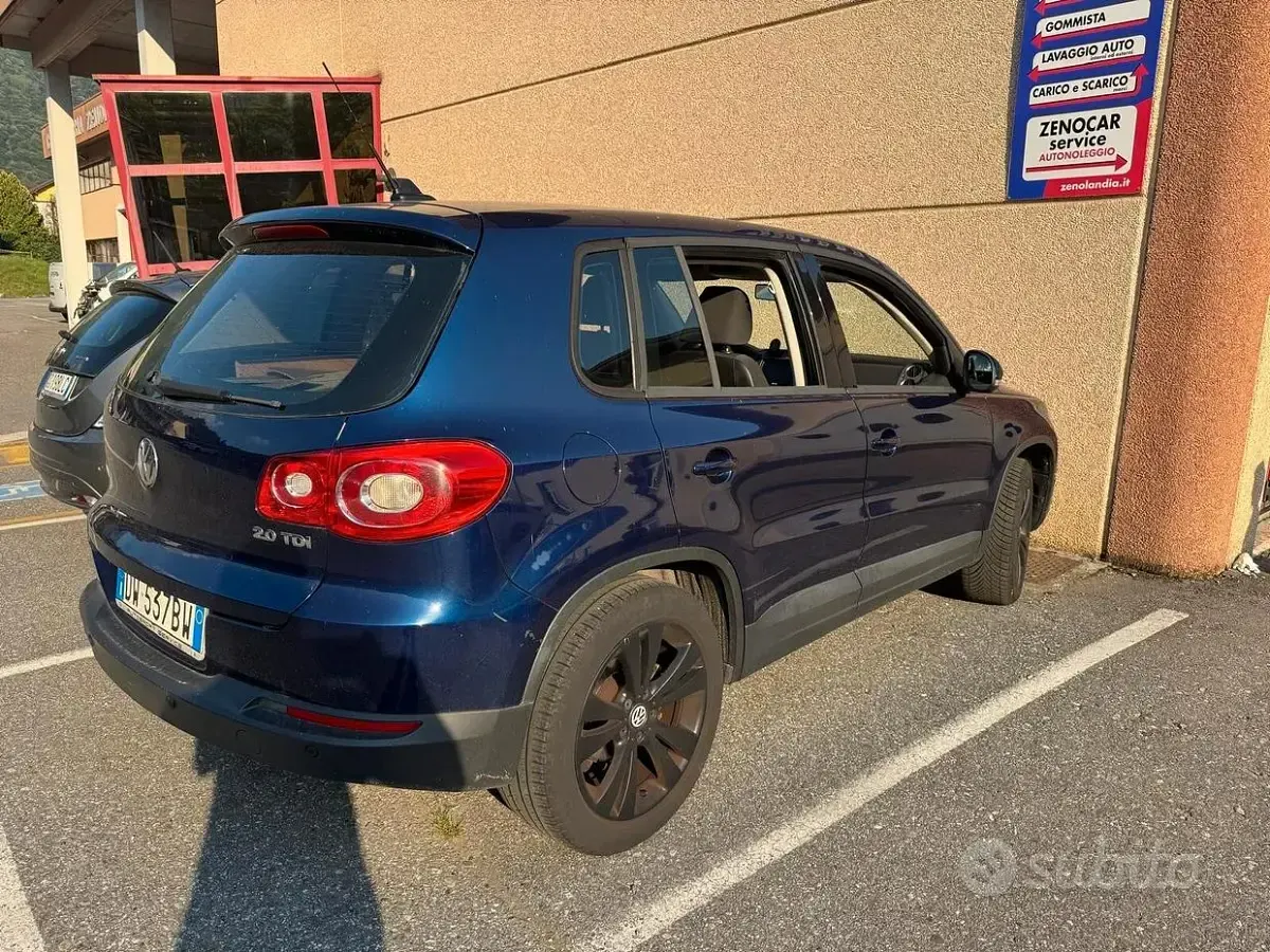 Usata VW Tiguan Sportline 140 CV (102 kW) 2009 Bluazzurro SUV