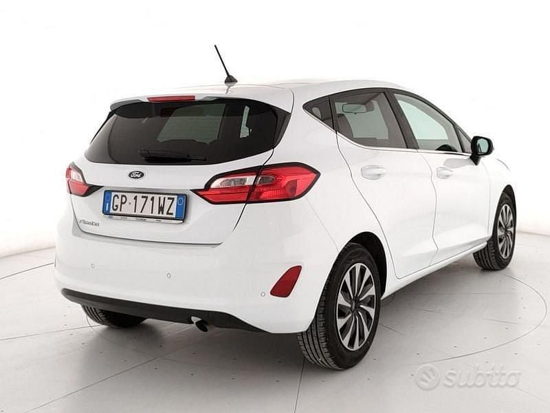 Usata Ford Fiesta Titanium 75 CV (55 kW) 2023 Bianco Utilitaria