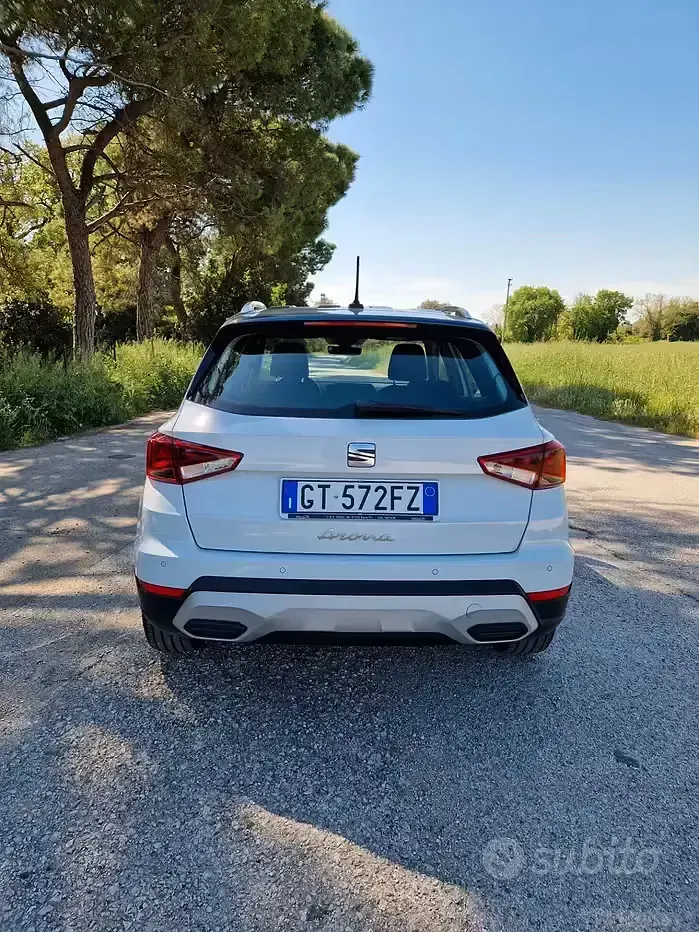 Usata Seat Arona Xperience 150 CV (110 kW) 2023 Bianco SUV