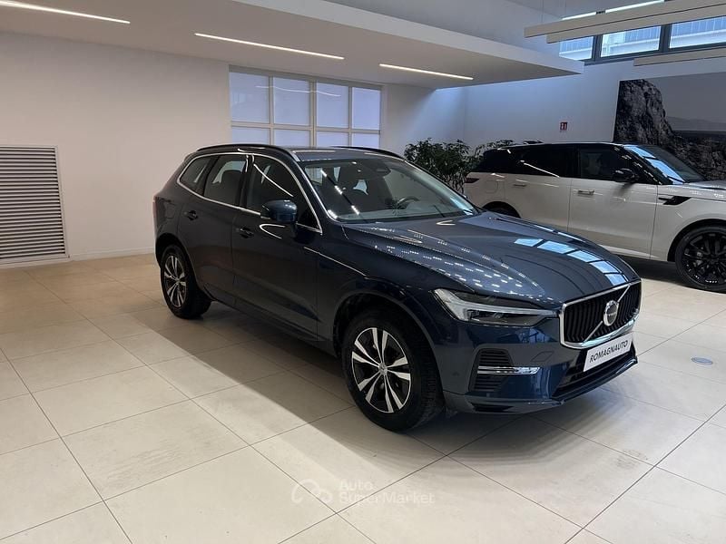 Usata Volvo XC60 Business Edition 197 CV (144 kW) 2022 Blu/azzurro SUV