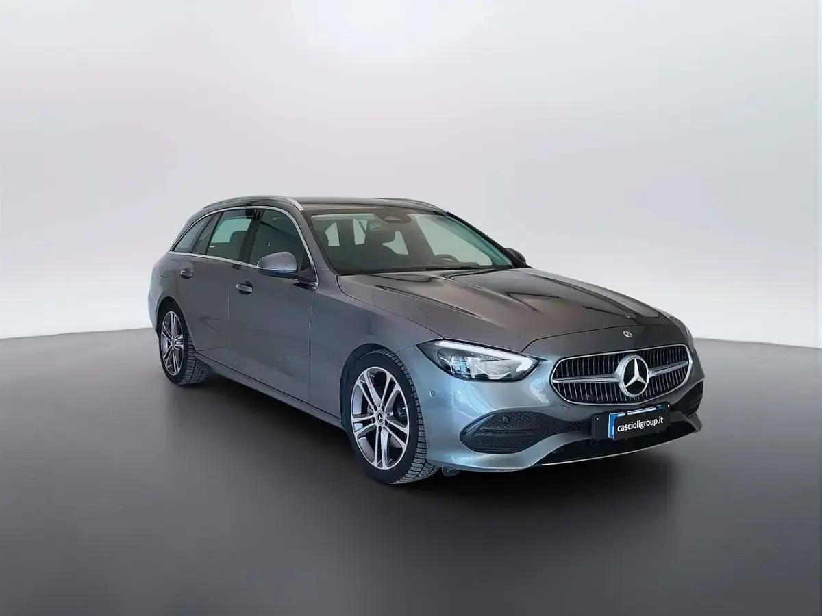 Usata Mercedes C200 163 CV (119 kW) 2022 Grigio metalizzato Station wagon