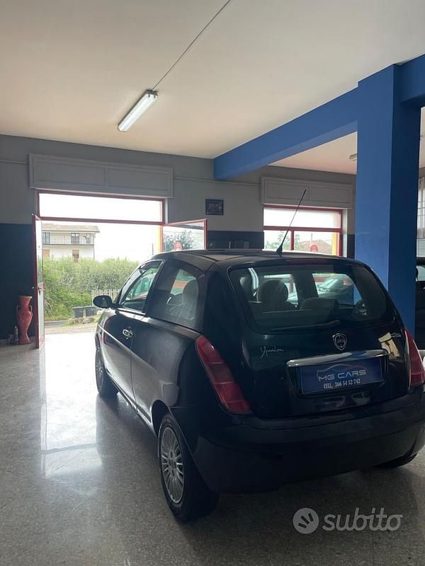 Usata Lancia Ypsilon 69 CV (50 kW) 2005 Nero Utilitaria