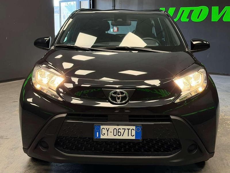 Usata Toyota Aygo X Active 72 CV (52 kW) 2025 Nero SUV
