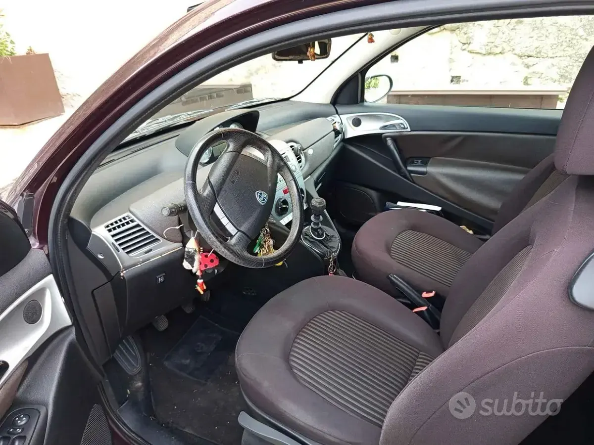 Usata Lancia Ypsilon 77 CV (56 kW) 2009 Utilitaria