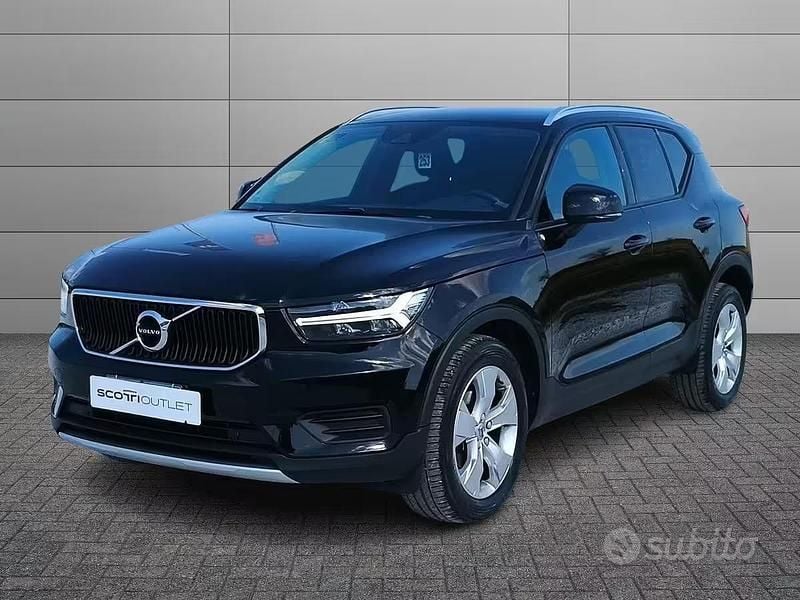 Usata Volvo XC40 Momentum 150 CV (110 kW) 2019 Nero SUV