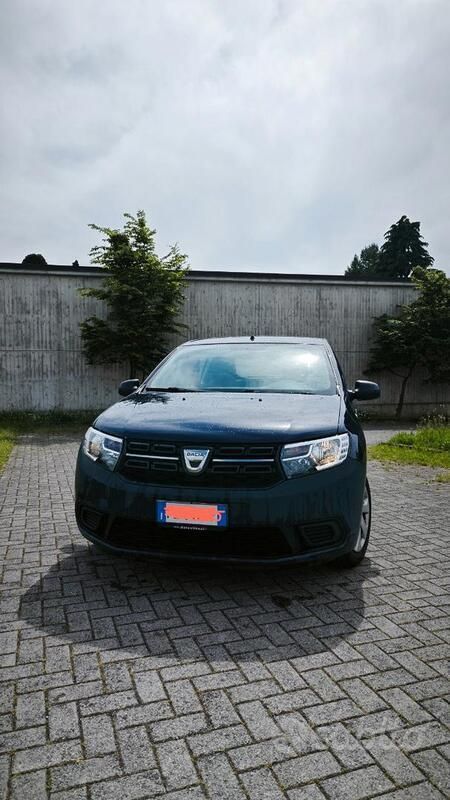 Blu Usata 2020 Dacia Sandero Due volumi | 6700 € - Immagine 1/4