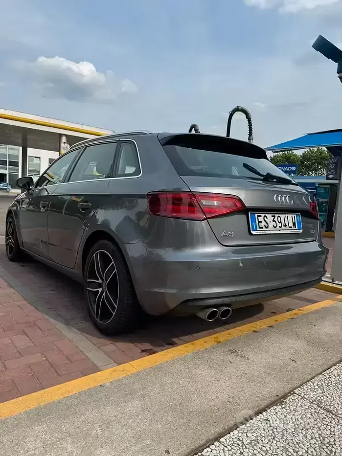 Usata Audi A3 Attraction 150 CV (110 kW) 2013 Grigio Berlina