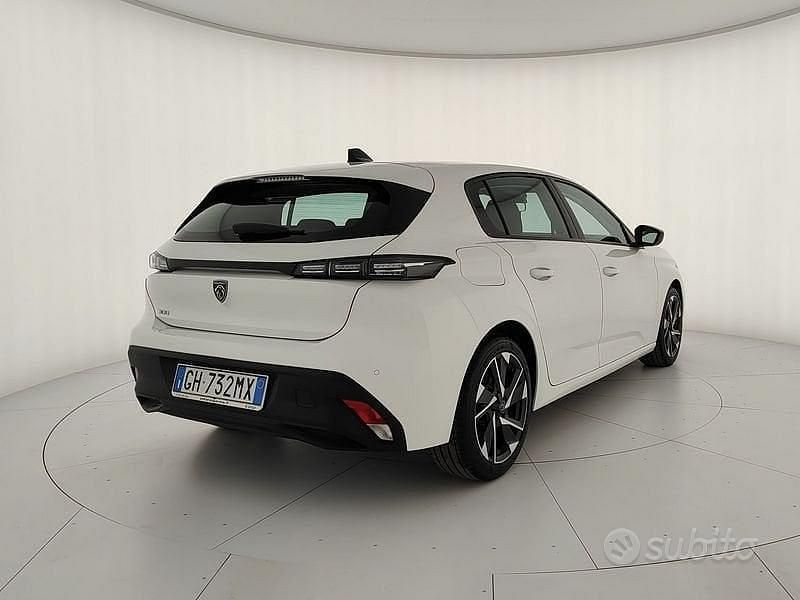 Usata Peugeot 308 Active 110 CV (80 kW) 2022 Bianco Berlina