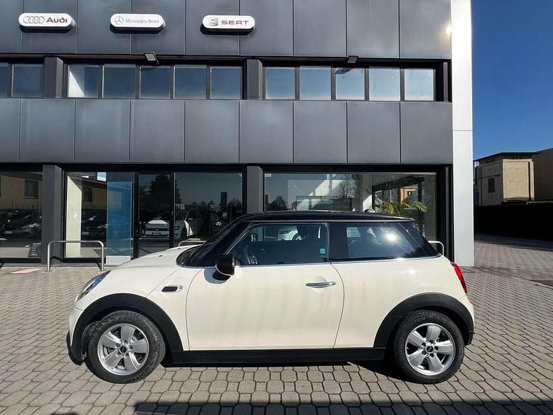 Usata Mini Cooper Business 136 CV (100 kW) 2021 Beige Utilitaria