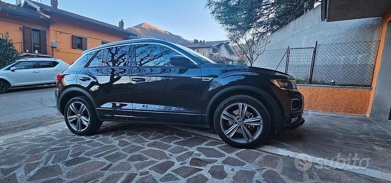 Usata VW T-Roc 150 CV (110 kW) 2021 Nero SUV