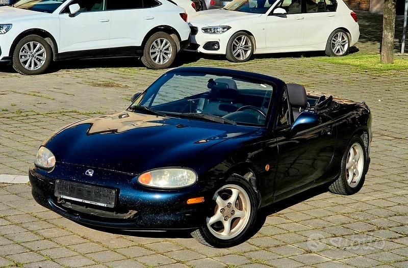 Usata Mazda MX5 110 CV (80 kW) 1998 Blu Cabrio