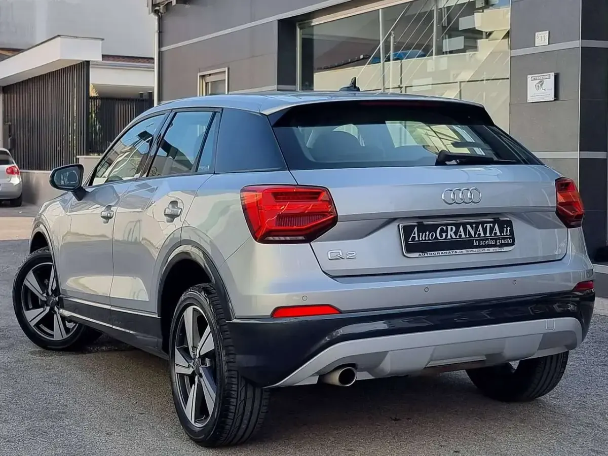 Usata Audi Q2 116 CV (85 kW) 2019 Grigio SUV