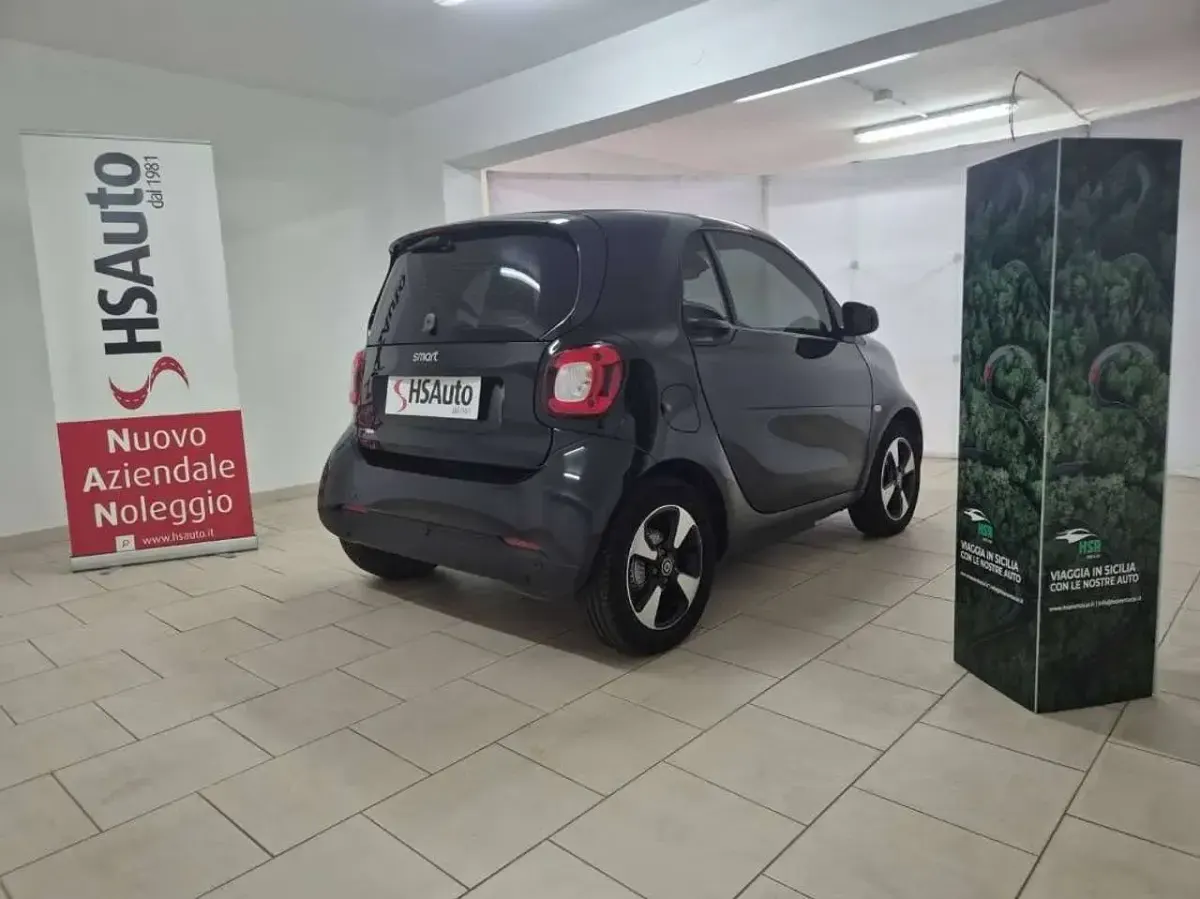 Usata Smart ForTwo Electric Drive Passion 41 kW (56 CV) 2022 Non presente vedi scheda veico Berlina