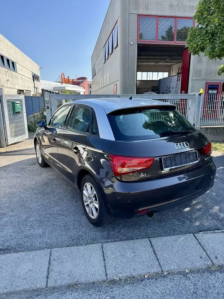 Usata Audi A1 Sportback Attraction 86 CV (63 kW) 2012 Other Utilitaria