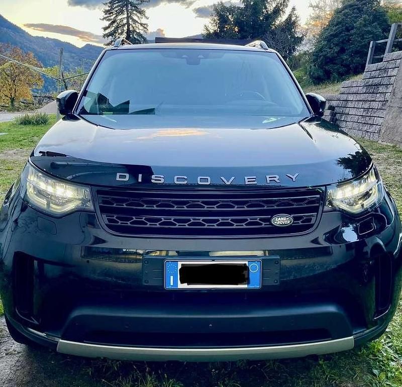 Nero Usata 2018 Land Rover Discovery 5 HSE Luxury SUV | 28.500 € - Immagine 1/4