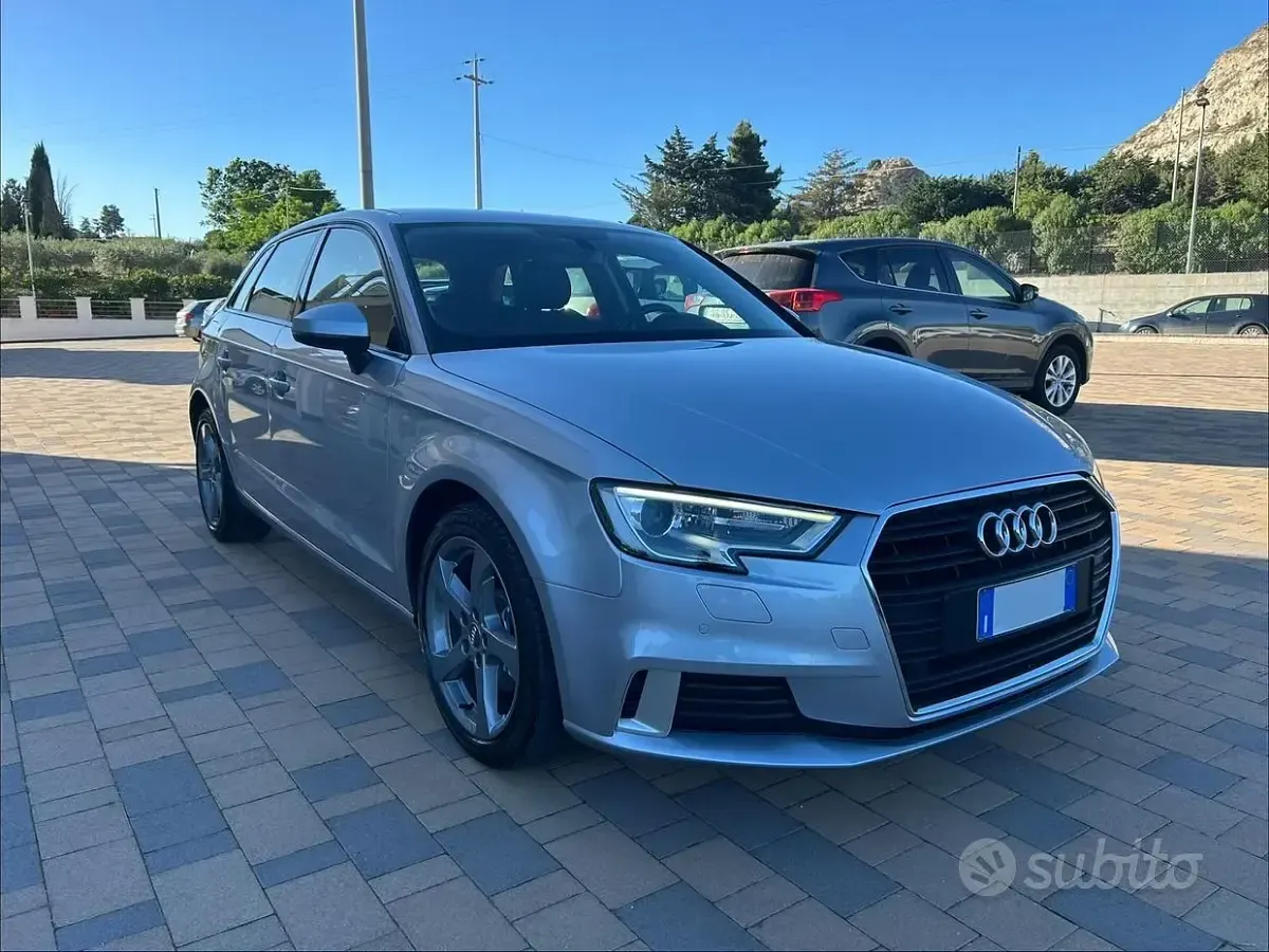 Usata Audi A3 Sport 116 CV (85 kW) 2018 Grigio Berlina