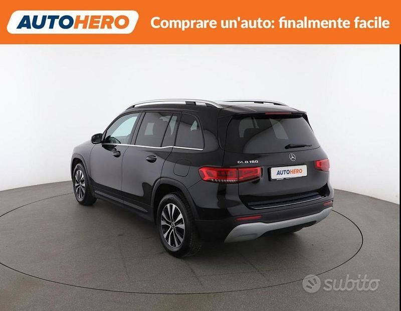 Usata Mercedes GLB180 136 CV (100 kW) 2023 Nero SUV