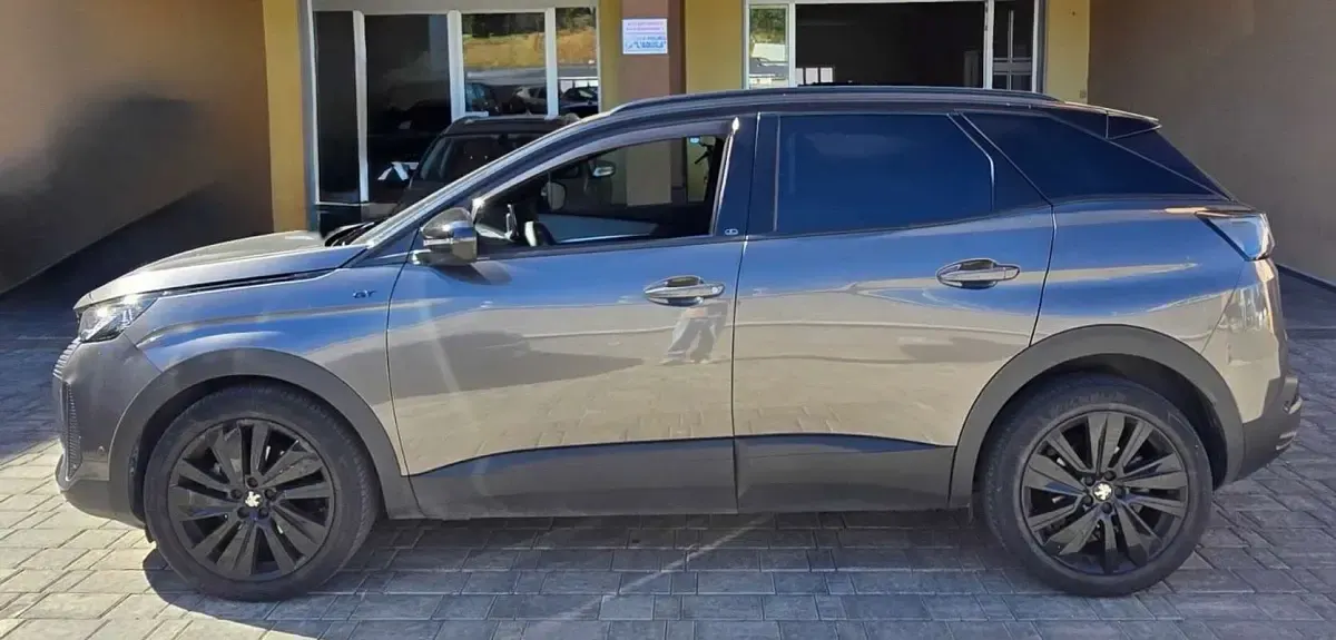 Usata Peugeot 3008 GT 131 CV (96 kW) 2023 Grigio SUV