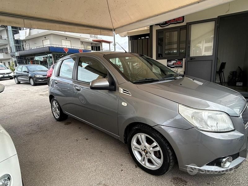 Usata Chevrolet Aveo LT 81 CV (59 kW) 2011 Grigio Berlina