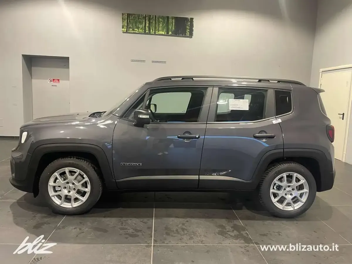 Nuova Jeep Renegade Altitude 131 CV (96 kW) 2025 Grigio moda SUV