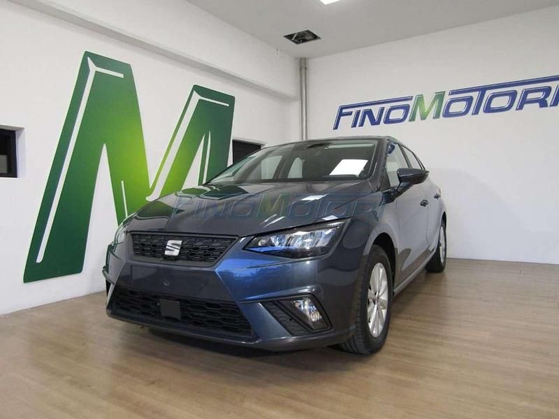 Grigio scuro Usata 2023 Seat Ibiza Style Tre volumi | 14.900 € (Cara) - Immagine 1/4