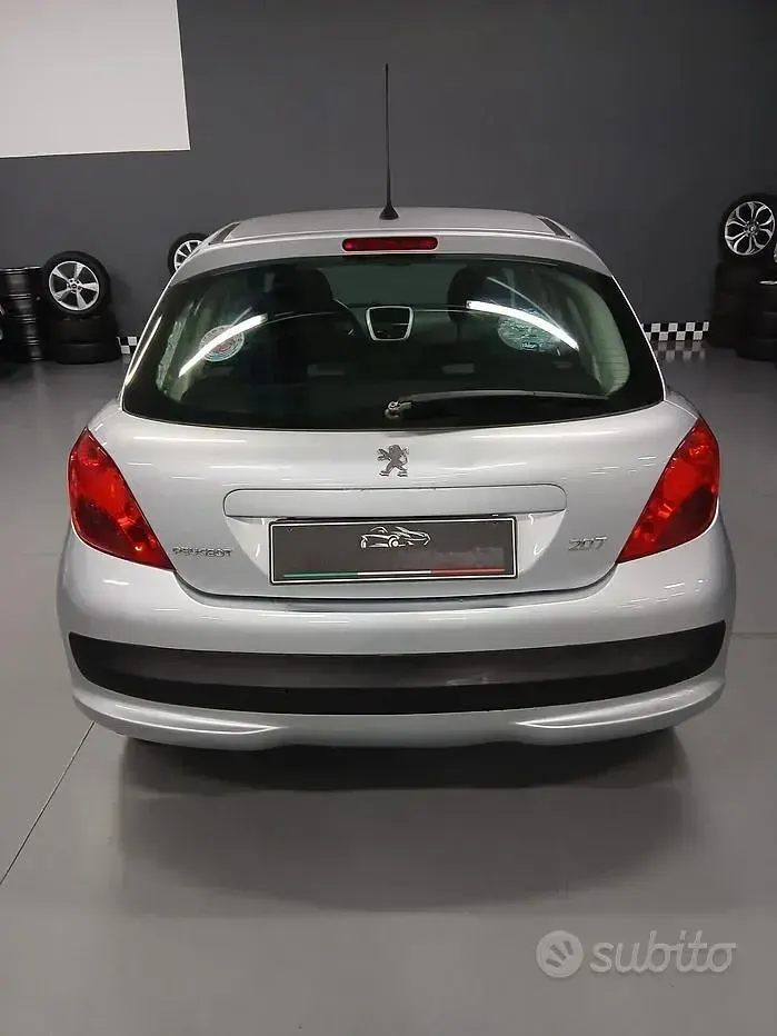Usata Peugeot 207 Sport 73 CV (53 kW) 2009 Grigio Berlina
