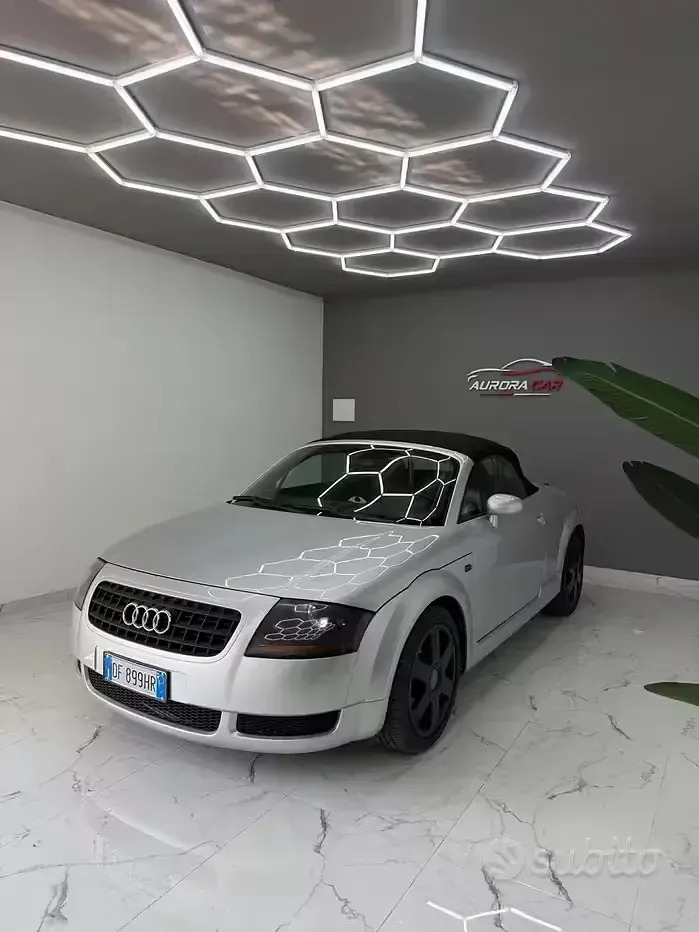 Usata Audi TT Roadster Prestige 150 CV (110 kW) 2003 Grigio Cabrio