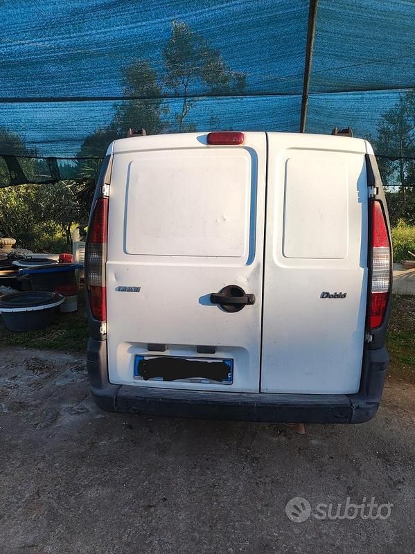 Usata Fiat Doblò 101 CV (74 kW) 2003 Bianco Monovolume