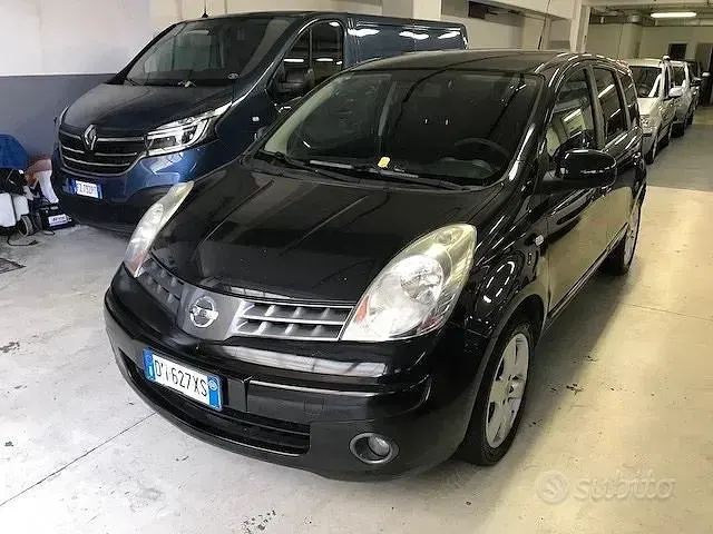Usata Nissan Note Acenta 88 CV (64 kW) 2008 Nero Utilitaria