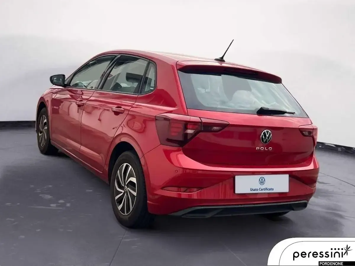 Usata VW Polo Life 80 CV (58 kW) 2023 Rosso Utilitaria