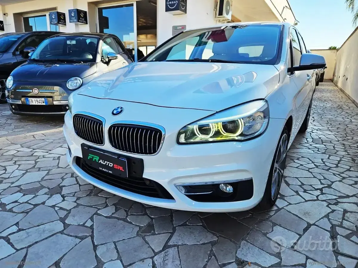 Usata BMW 218 Active Tourer Luxury Line 150 CV (110 kW) 2015 Monovolume