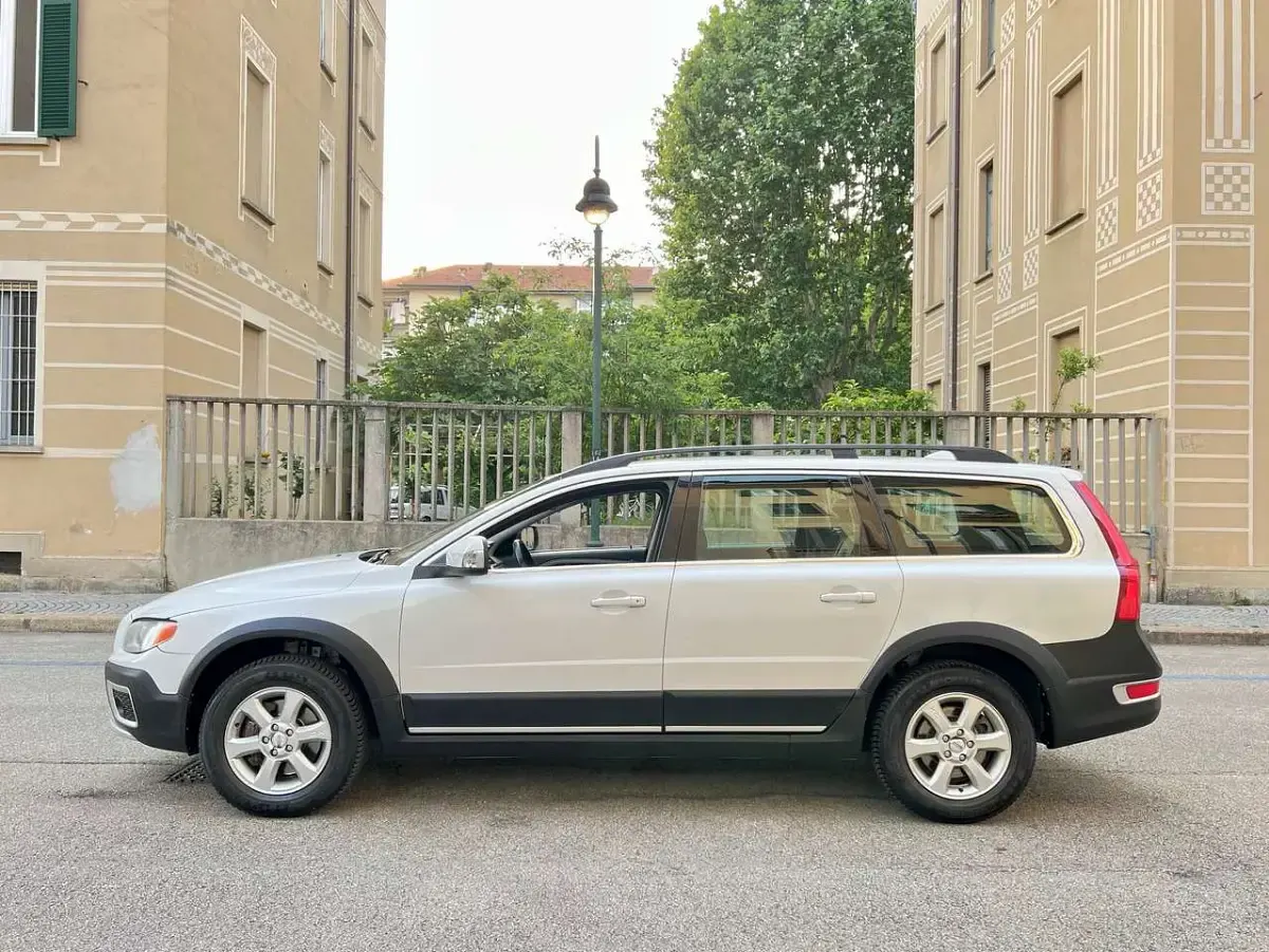 Usata Volvo XC70 Kinetic 163 CV (119 kW) 2013 Bianco Station wagon