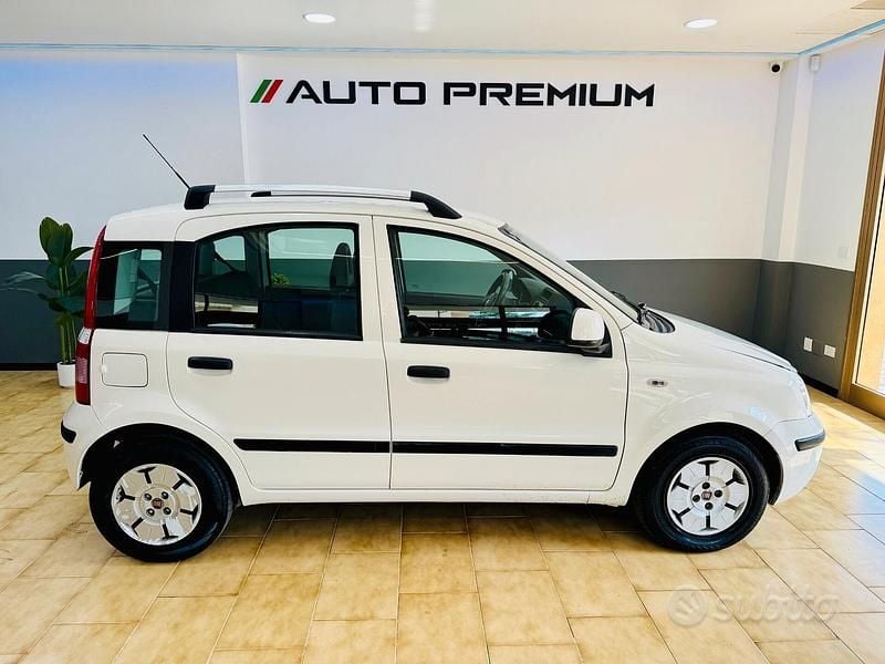 Usata Fiat Panda Dynamic 69 CV (50 kW) 2011 Bianco Utilitaria