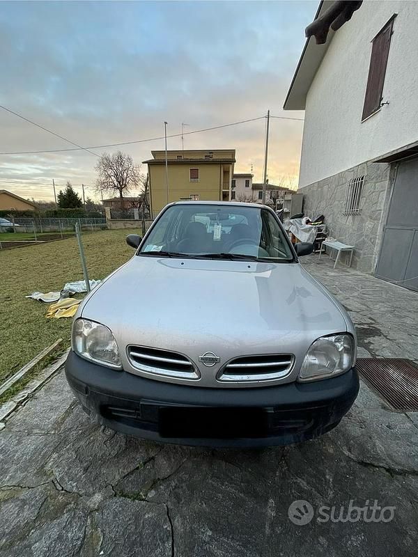 Usata Nissan Micra 60 CV (44 kW) 2000 Grigio Utilitaria