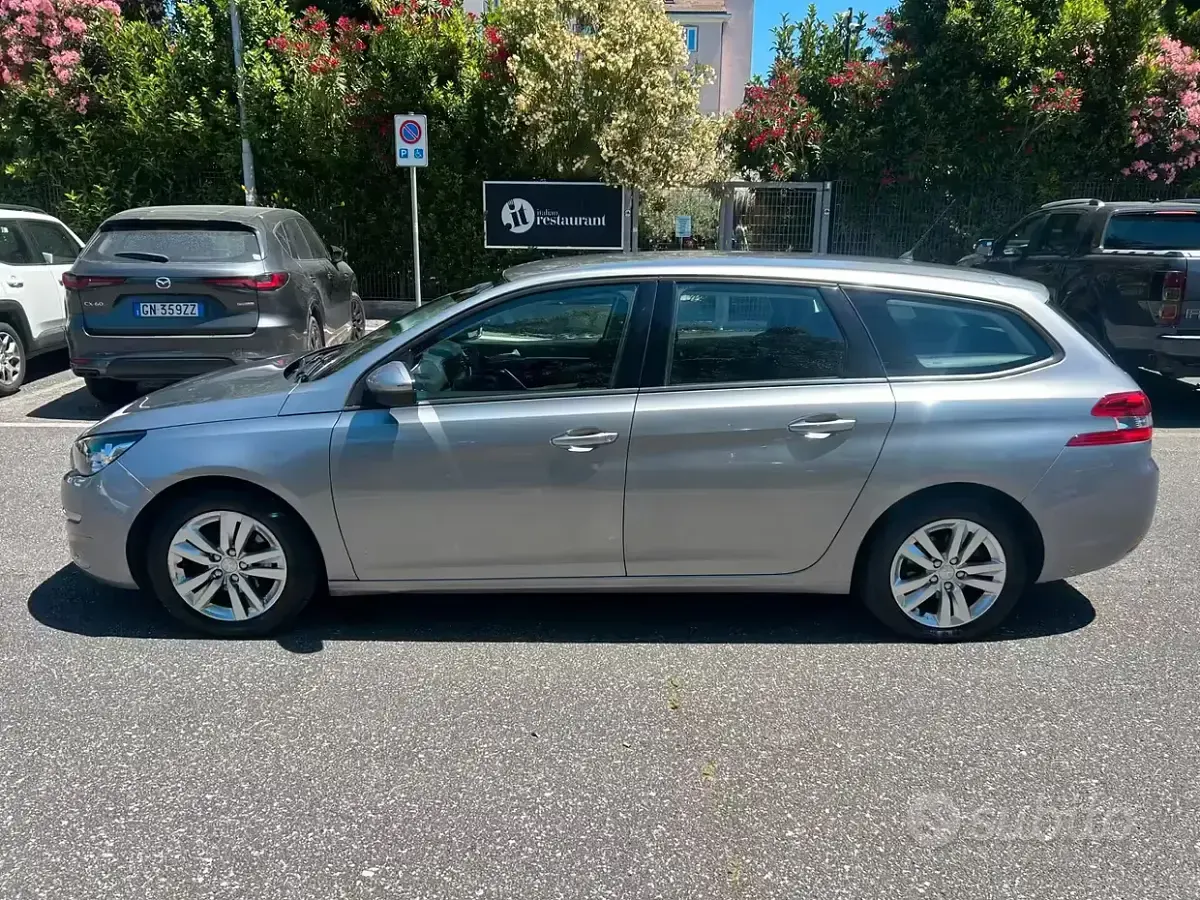 Usata Peugeot 308 Business-Line 99 CV (72 kW) 2016 Grigio Berlina