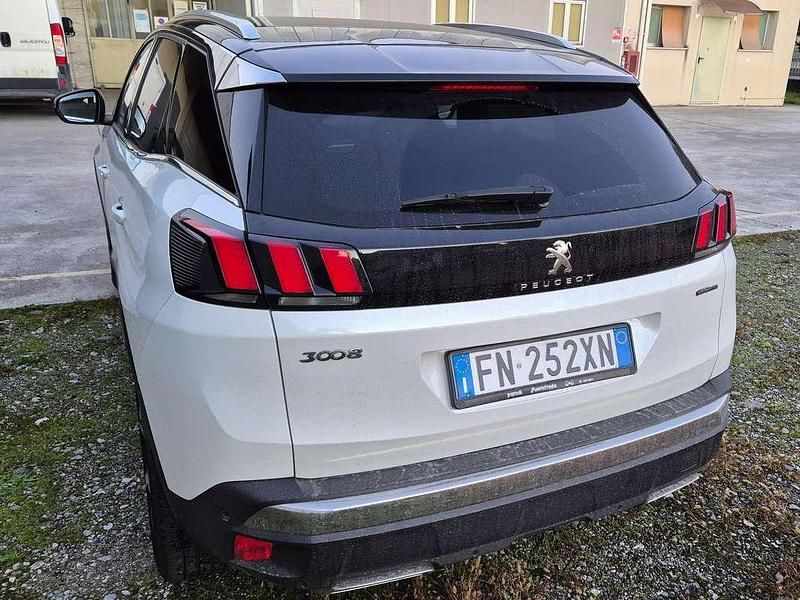 Usata Peugeot 3008 GT-line 131 CV (96 kW) 2018 Bianco SUV