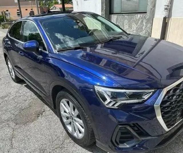 Blu Usata 2022 Audi Q3 Business Plus SUV | 35.900 € (Buon prezzo) - Immagine 1/4