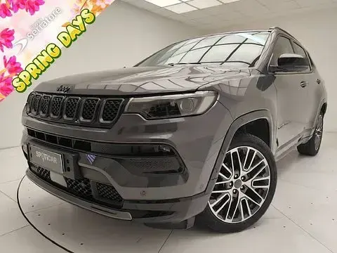 Usado Jeep Compass Summit 131 CV (96 kW) 2025 SUV