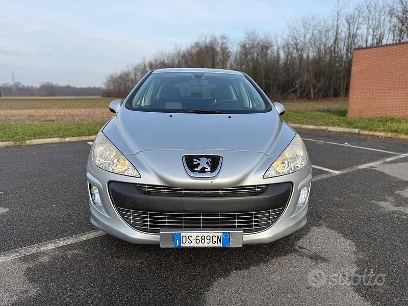 Usata Peugeot 308 120 CV (88 kW) 2008 Grigio Berlina