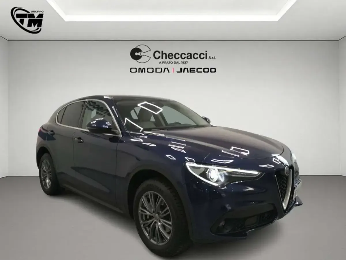Usata Alfa Romeo Stelvio 190 CV (139 kW) 2018 Blu/azzurro SUV