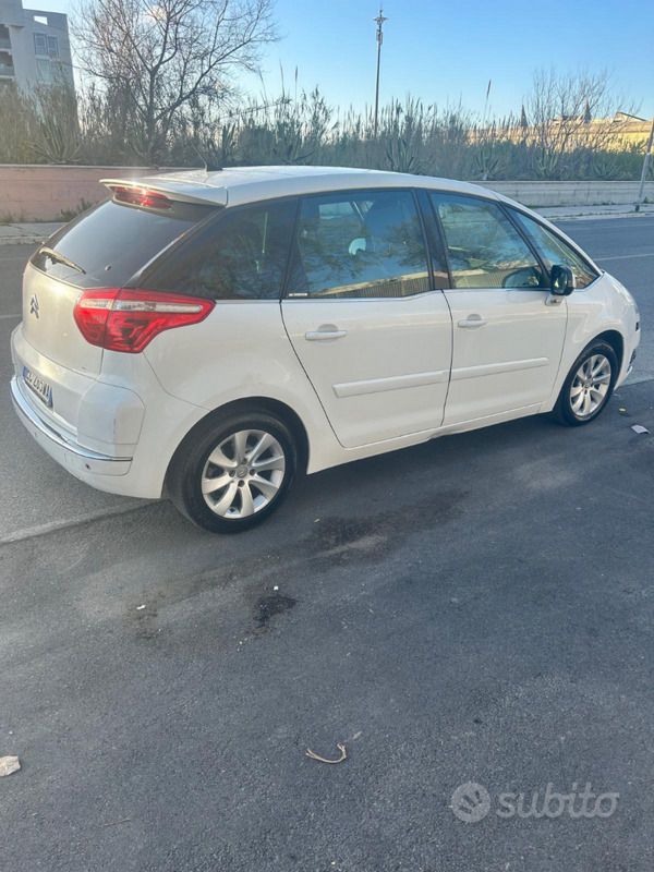 Venduto Citroën C4 Picasso 1.6 hdi 11. - auto usate in vendita
