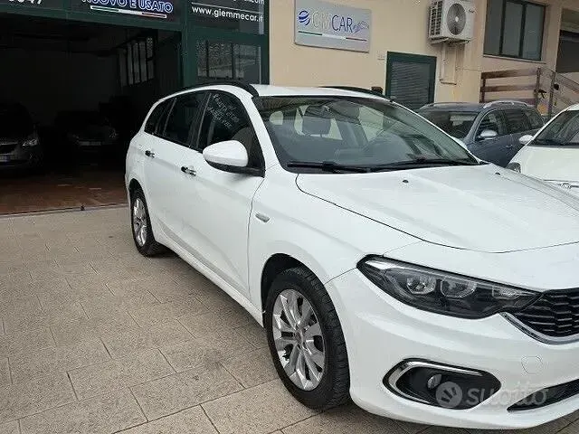 Usata Fiat Tipo Lounge 120 CV (88 kW) 2018 Bianco Station wagon