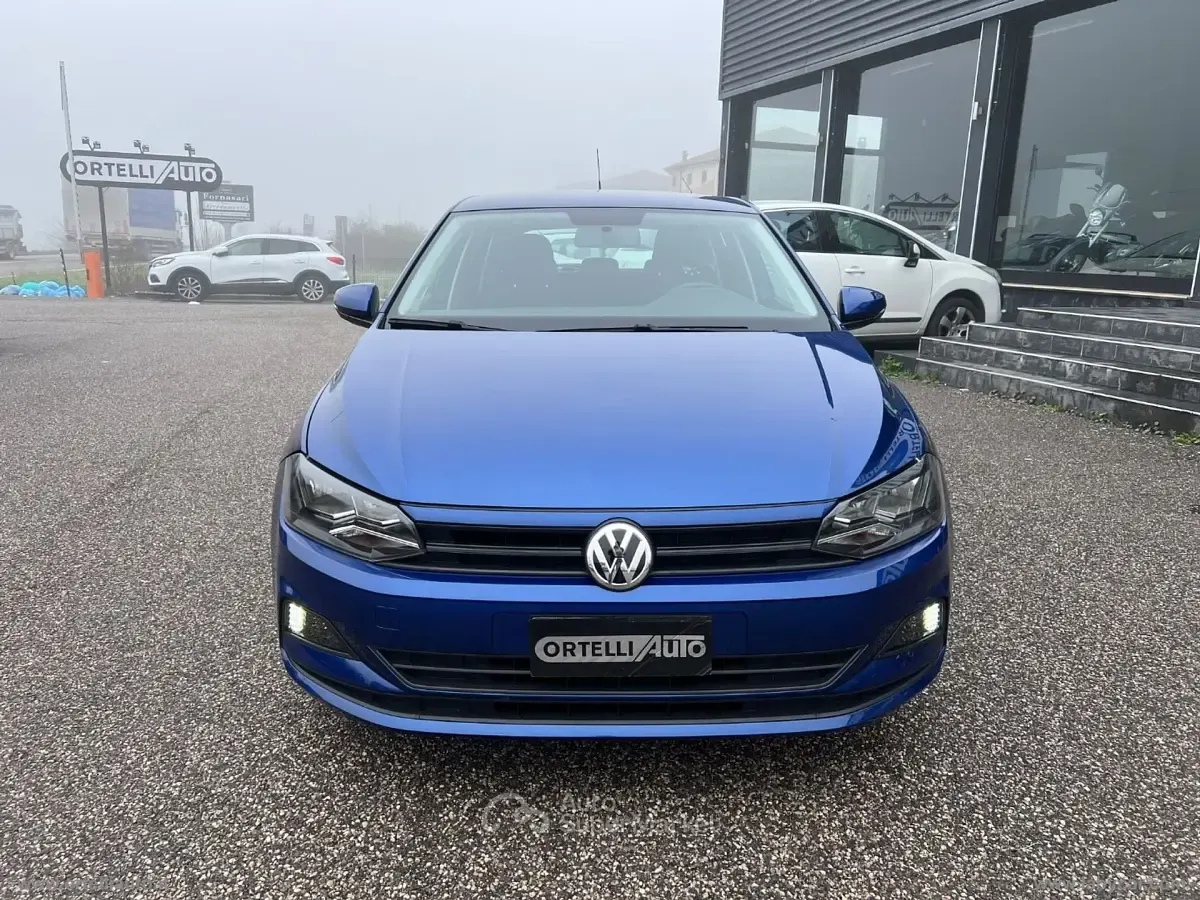 Usata VW Polo Trendline 65 CV (47 kW) 2018 Blu Utilitaria