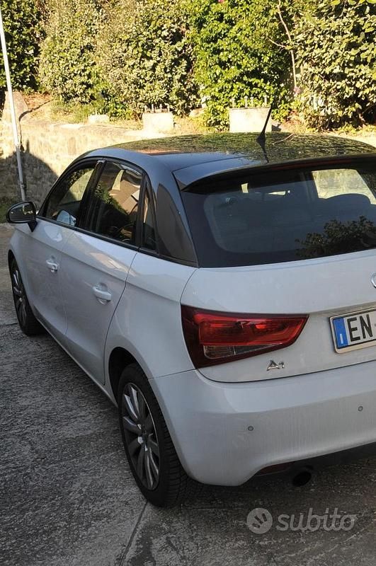 Usata Audi A1 Sportback Ambition 90 CV (66 kW) 2012 Bianco Utilitaria
