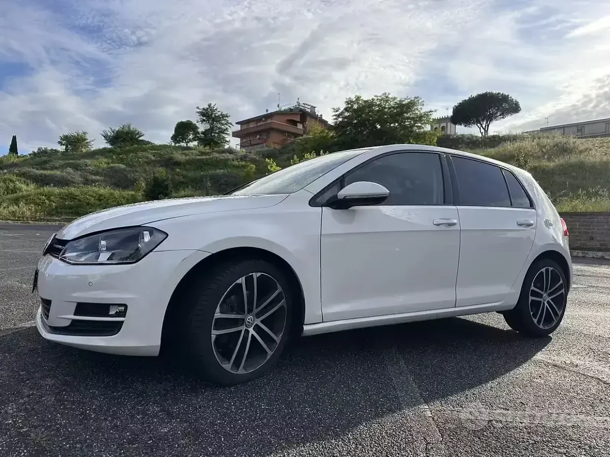 Usata VW Golf VII 85 CV (62 kW) 2014 Bianco Berlina