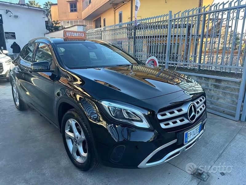 Usata Mercedes GLA220 170 CV (125 kW) 2018 Nero SUV