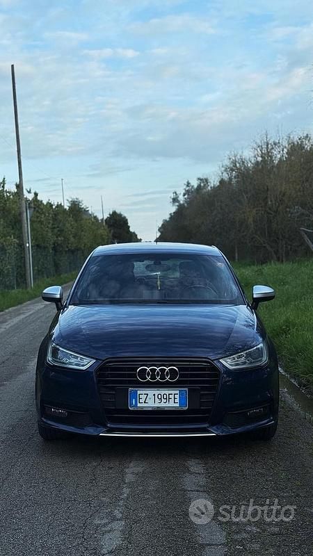 Usata Audi A1 Sportback Ambiente 116 CV (85 kW) 2015 Blu Utilitaria