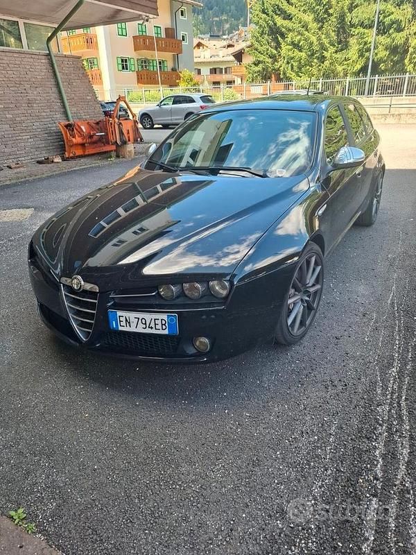 Usata Alfa Romeo 159 160 CV (117 kW) 2012 Nero Station wagon